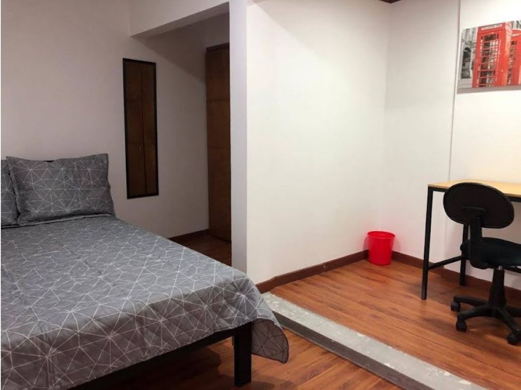 Casa de 12 alcobas en venta en Teusaquillo, Bogotá, 187 m² · foto 2 de 17