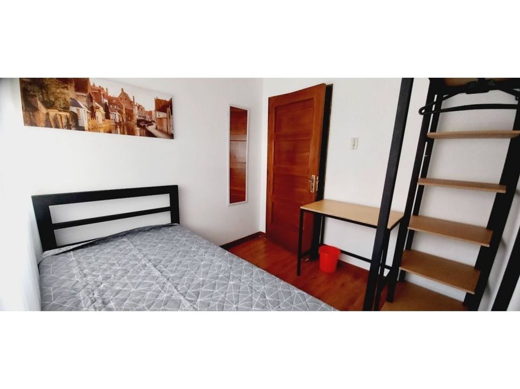 Casa de 12 alcobas en venta en Teusaquillo, Bogotá, 187 m² · foto 13 de 17