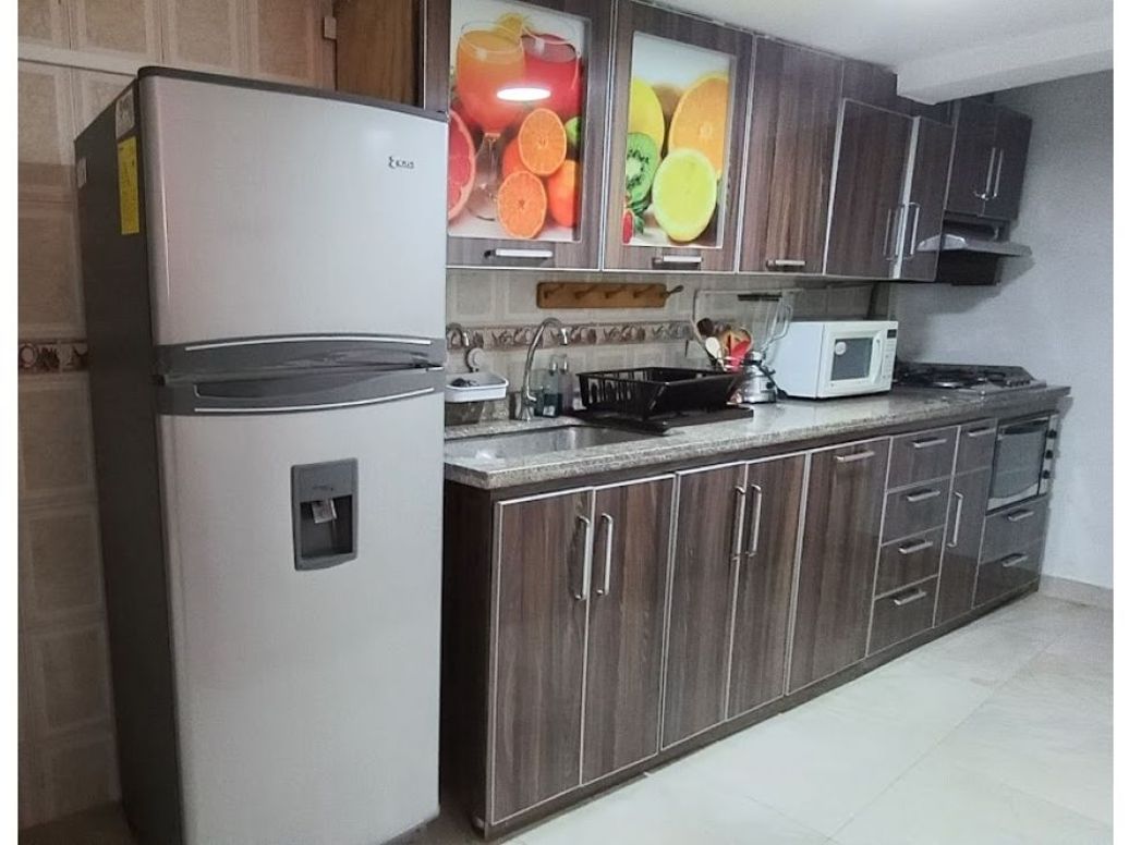 Casa de 12 alcobas en venta en Teusaquillo, Bogotá, 187 m² · foto 12 de 17