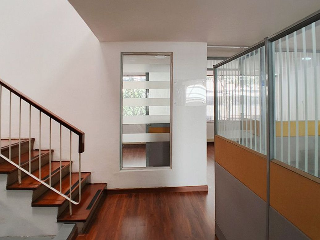 Casa de 16 alcobas en venta en Las Acacias, Bogotá, 460 m² · foto 15 de 16