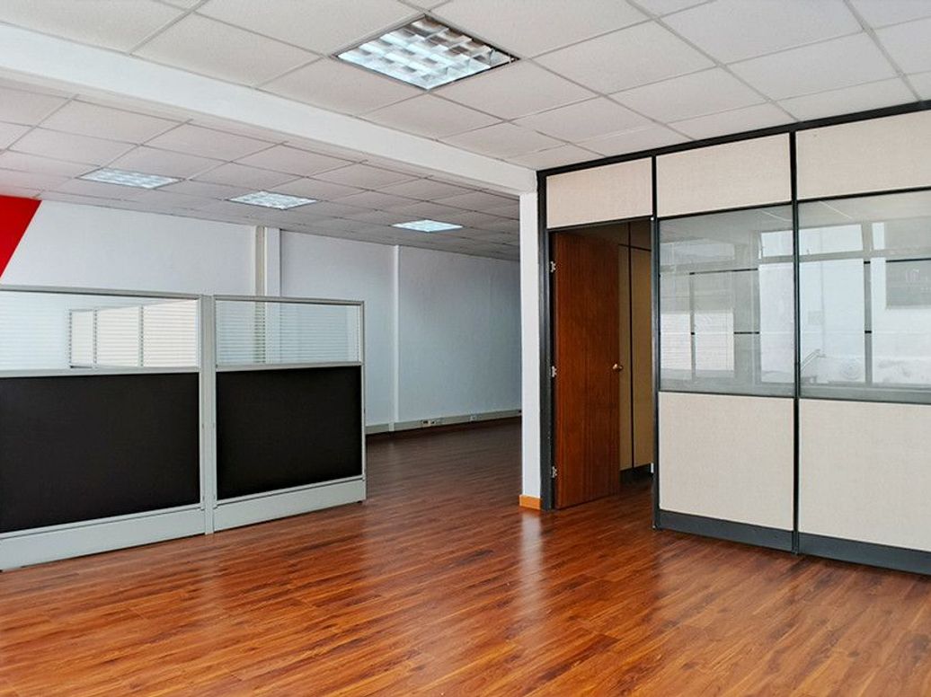 Casa de 16 alcobas en venta en Las Acacias, Bogotá, 460 m² · foto 10 de 16