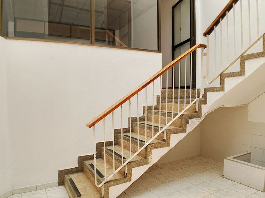 Casa de 16 alcobas en venta en Las Acacias, Bogotá, 460 m² · foto 7 de 16