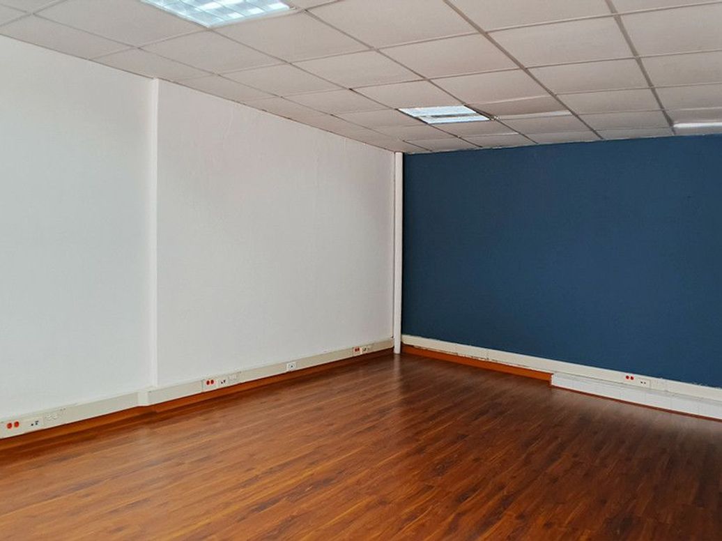 Casa de 16 alcobas en venta en Las Acacias, Bogotá, 460 m² · foto 12 de 16