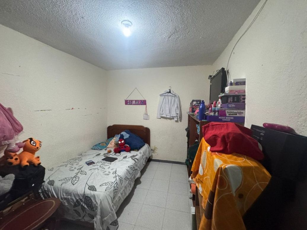 Casa de 11 alcobas en venta en Los Sauses, Bogotá, 266 m² · foto 3 de 19