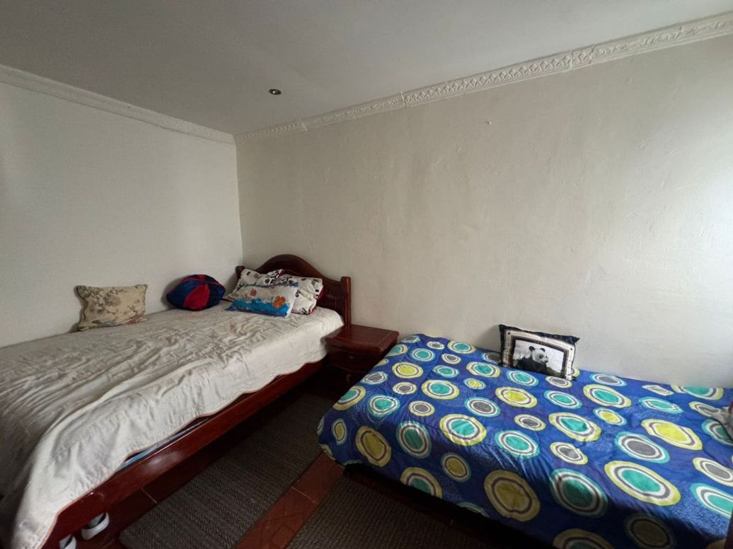Casa de 11 alcobas en venta en Los Sauses, Bogotá, 266 m² · foto 16 de 19