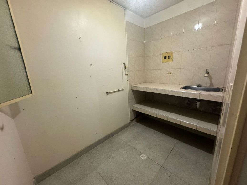 Casa de 11 alcobas en venta en Los Sauses, Bogotá, 266 m² · foto 7 de 19