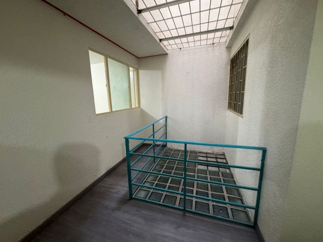 Casa de 11 alcobas en venta en Los Sauses, Bogotá, 266 m² · foto 8 de 19