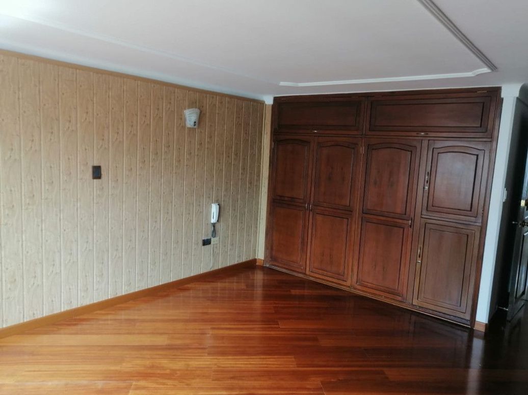 Apartamento de 4 alcobas en venta en Rincon Del Chicó, Bogotá, 260 m² · foto 11 de 20