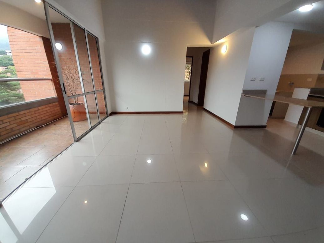 Bosques de San Jorge 718  Apartamento en Loma De Los Benedictinos