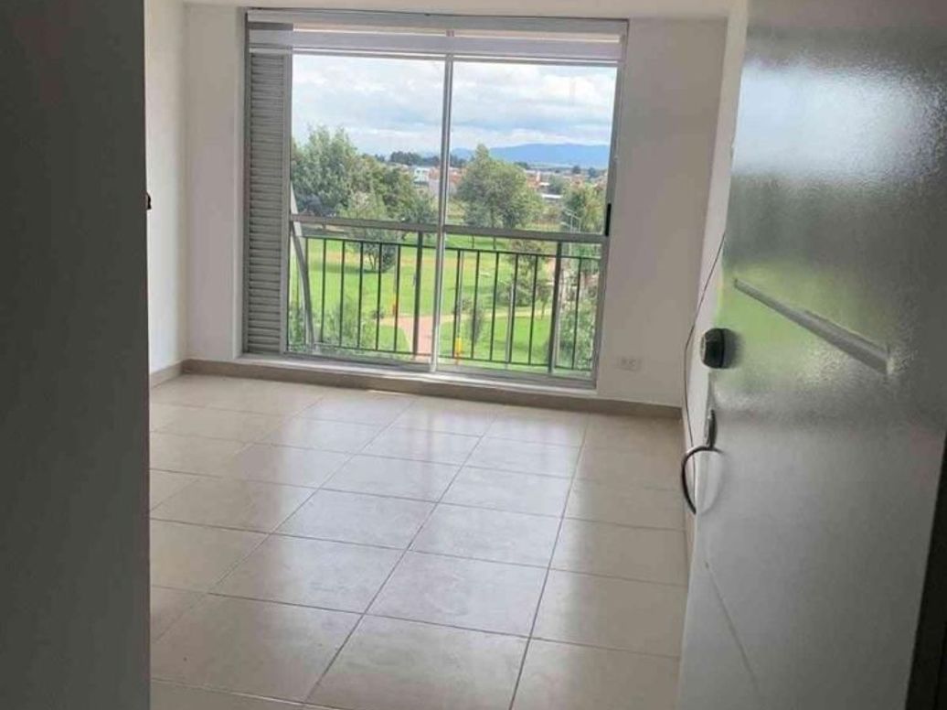 Apartamento de 2 alcobas en venta en Almagrario, Bogotá, 36 m² · foto 2 de 20
