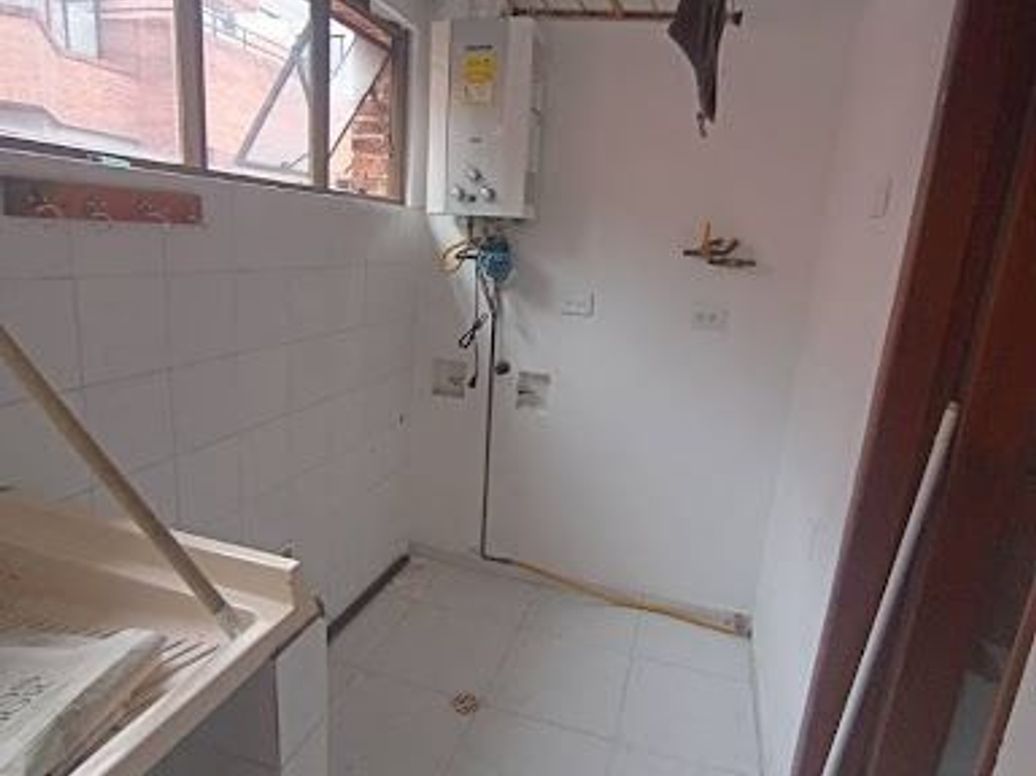 Apartamento de 3 alcobas en venta en La Carolina, Bogotá, 119 m² · foto 13 de 19