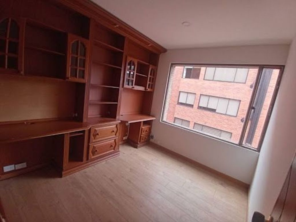 Apartamento de 3 alcobas en venta en La Carolina, Bogotá, 119 m² · foto 6 de 19