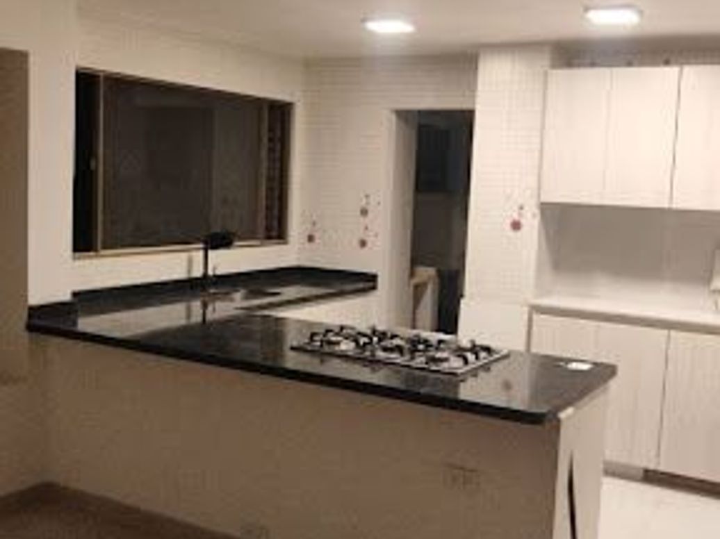 Apartamento de 3 alcobas en venta en La Carolina, Bogotá, 119 m² · foto 9 de 19