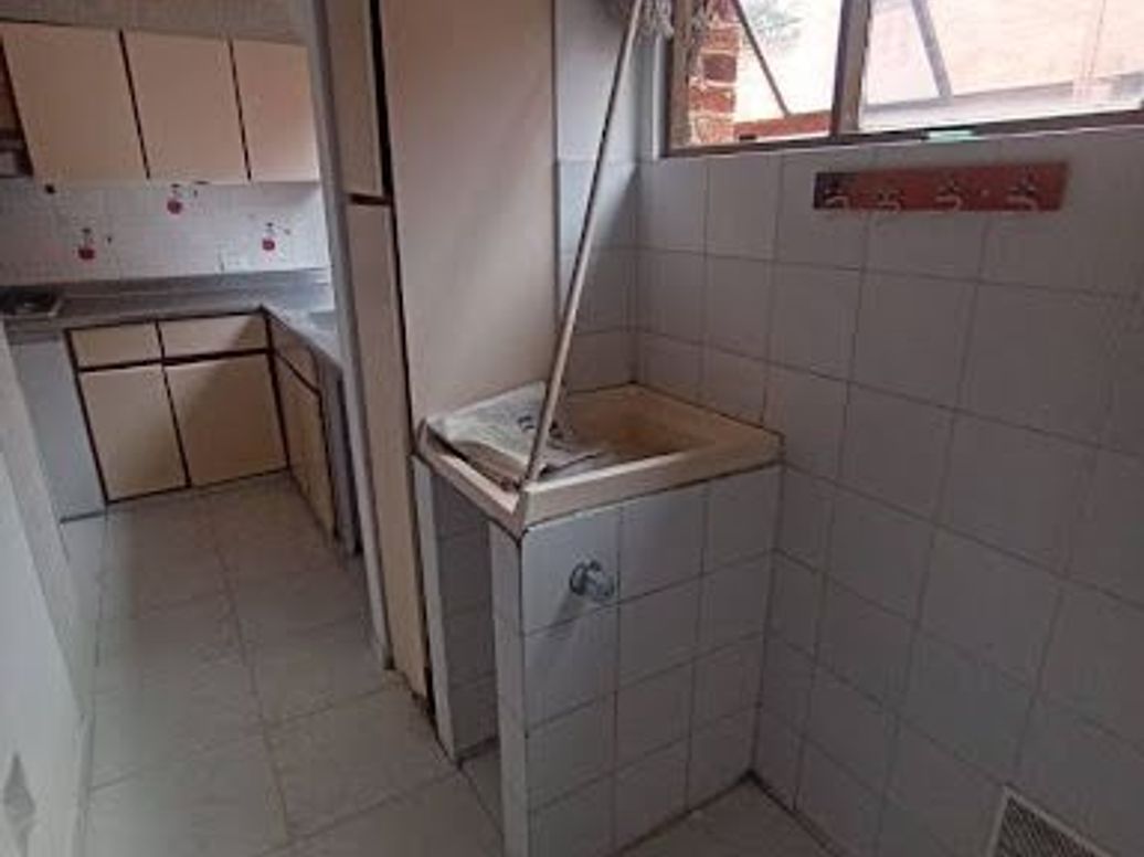 Apartamento de 3 alcobas en venta en La Carolina, Bogotá, 119 m² · foto 10 de 19