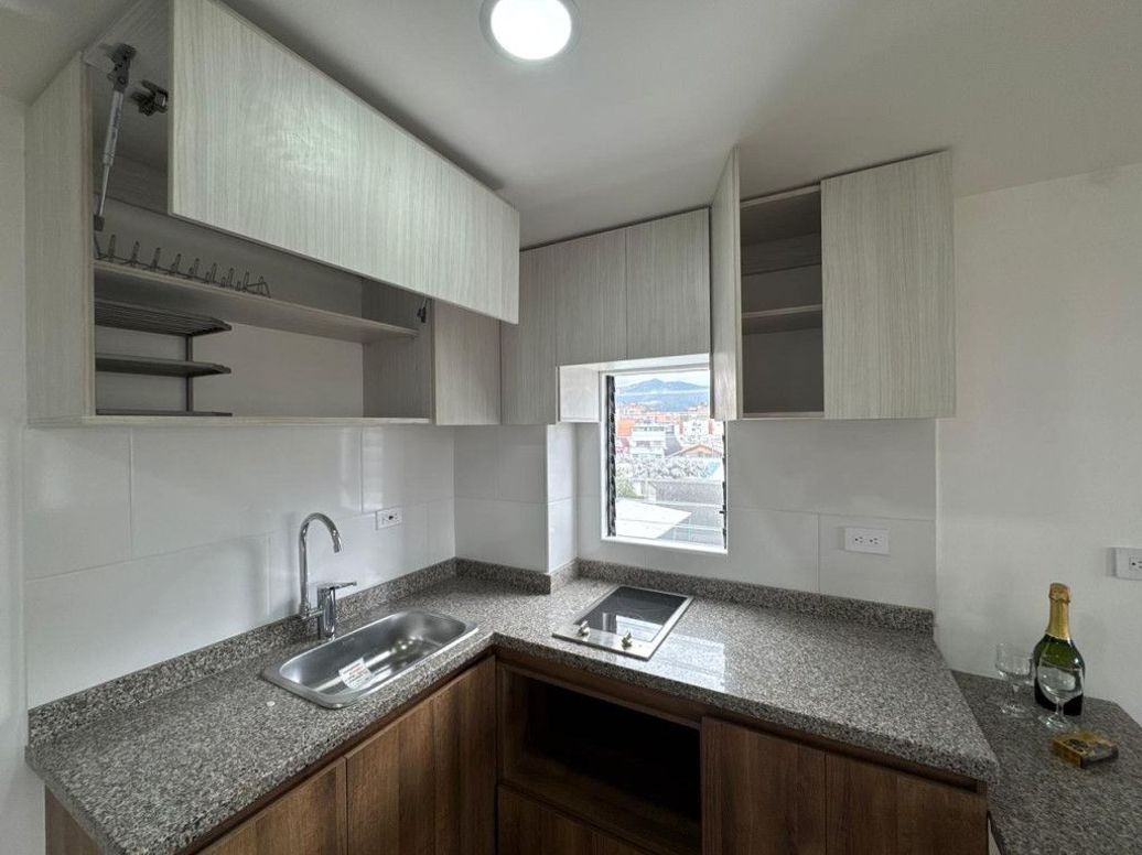 Apartaestudio en venta en El Contador, Bogotá, 28 m² · foto 8 de 20