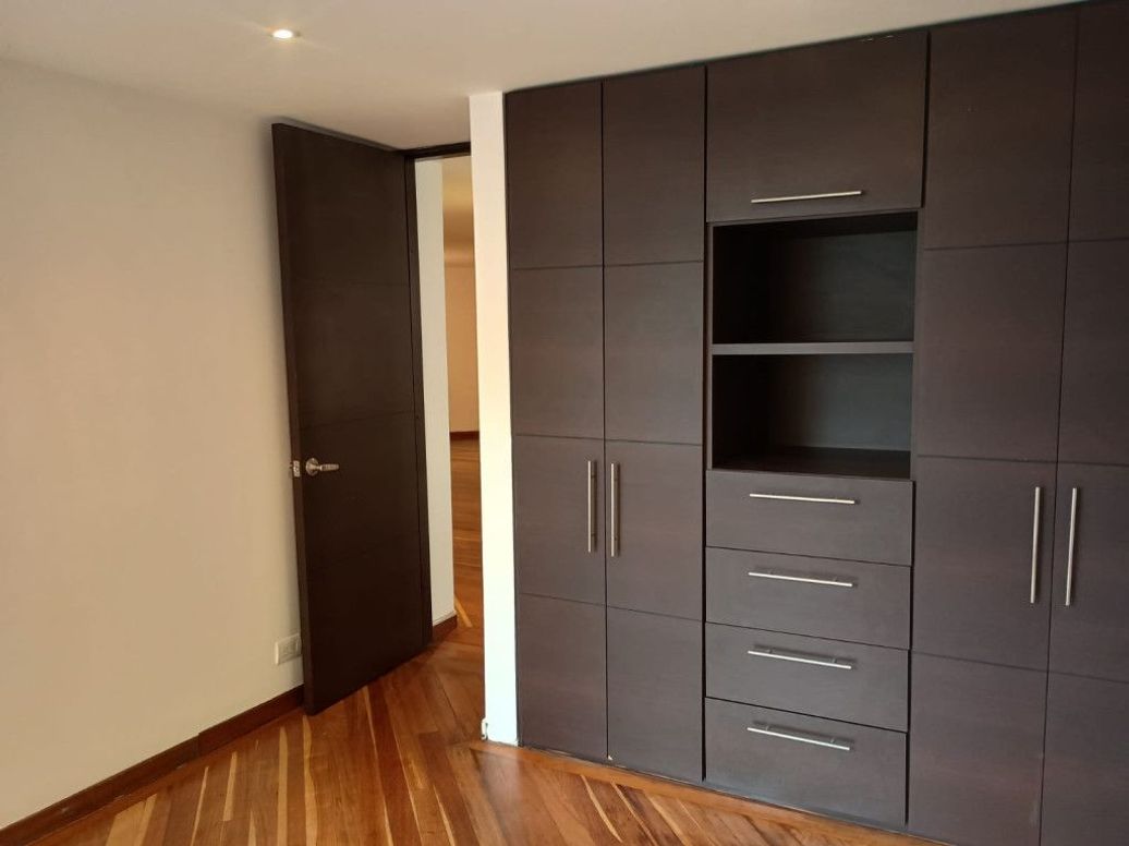Apartamento de 3 alcobas en venta en Molinos Norte, Bogotá, 134 m² · foto 10 de 18