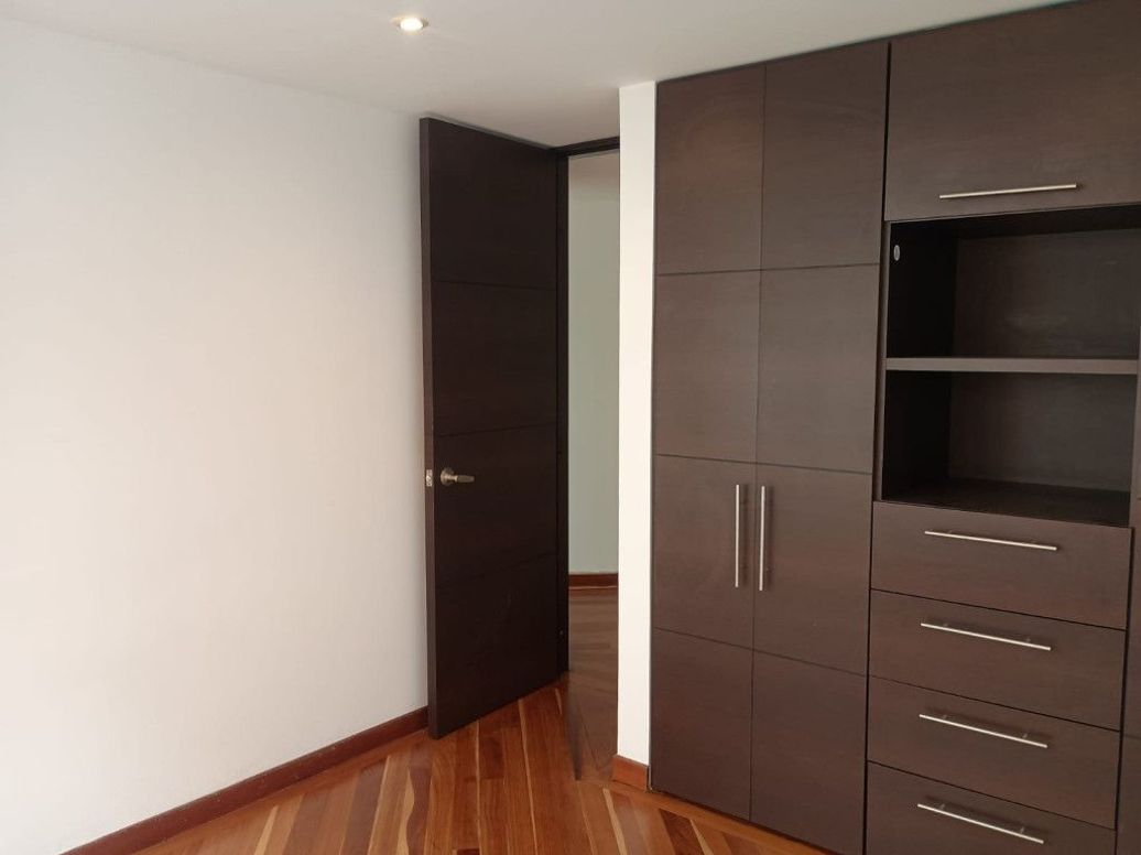 Apartamento de 3 alcobas en venta en Molinos Norte, Bogotá, 134 m² · foto 6 de 18
