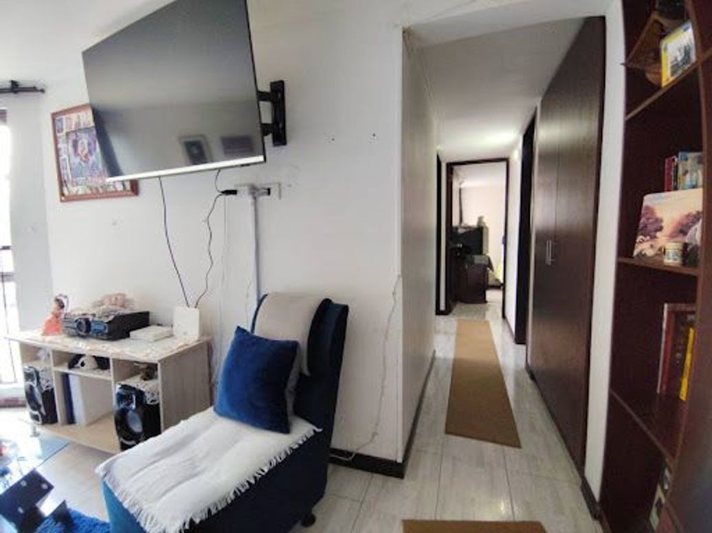 Apartamento de 3 alcobas en venta en Peñon Del Cortijo, Bogotá, 62 m² · foto 6 de 17