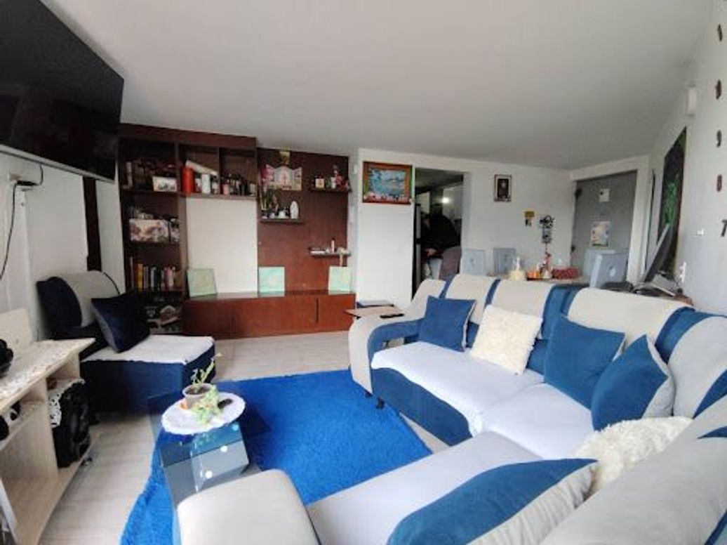 Apartamento de 3 alcobas en venta en Peñon Del Cortijo, Bogotá, 62 m² · foto 2 de 17