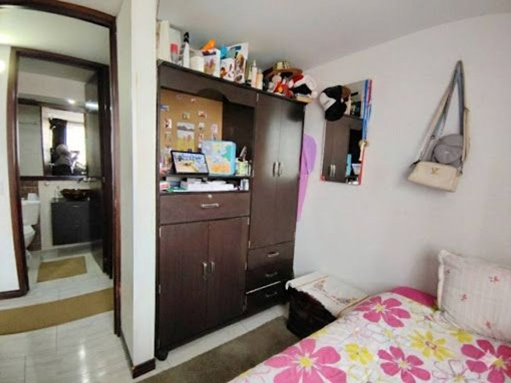 Apartamento de 3 alcobas en venta en Peñon Del Cortijo, Bogotá, 62 m² · foto 9 de 17