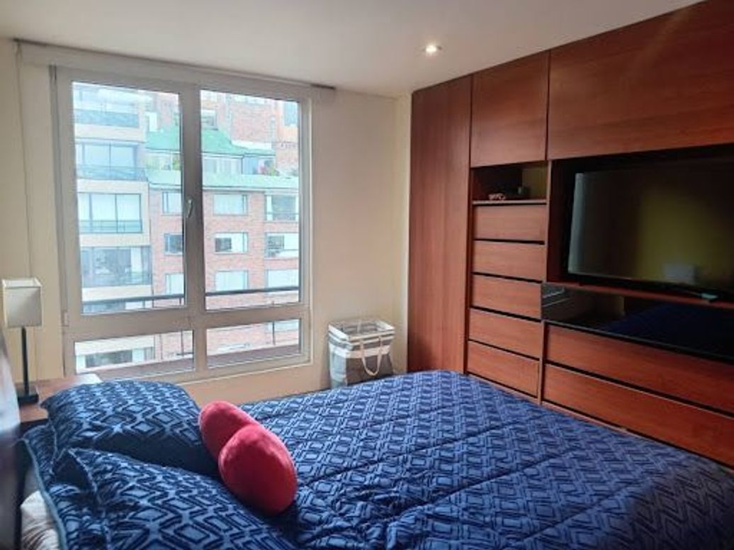 Apartamento de 3 alcobas en venta en Los Rosales, Bogotá, 123 m² · foto 9 de 13