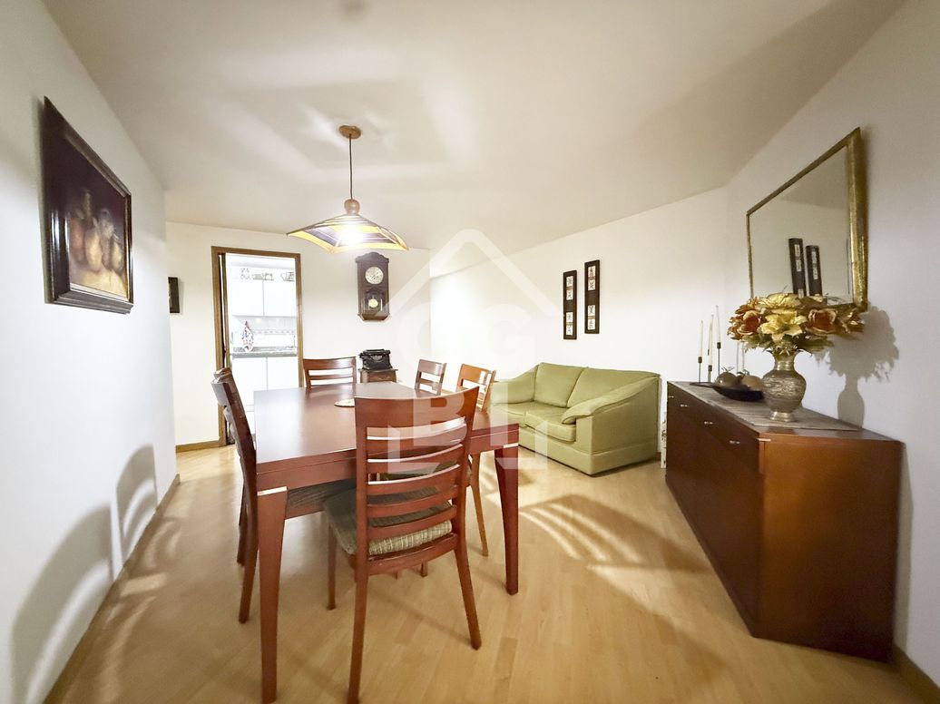 Apartamento de 2 alcobas en venta en Santa Bibiana, Bogotá, 159 m² · foto 2 de 20