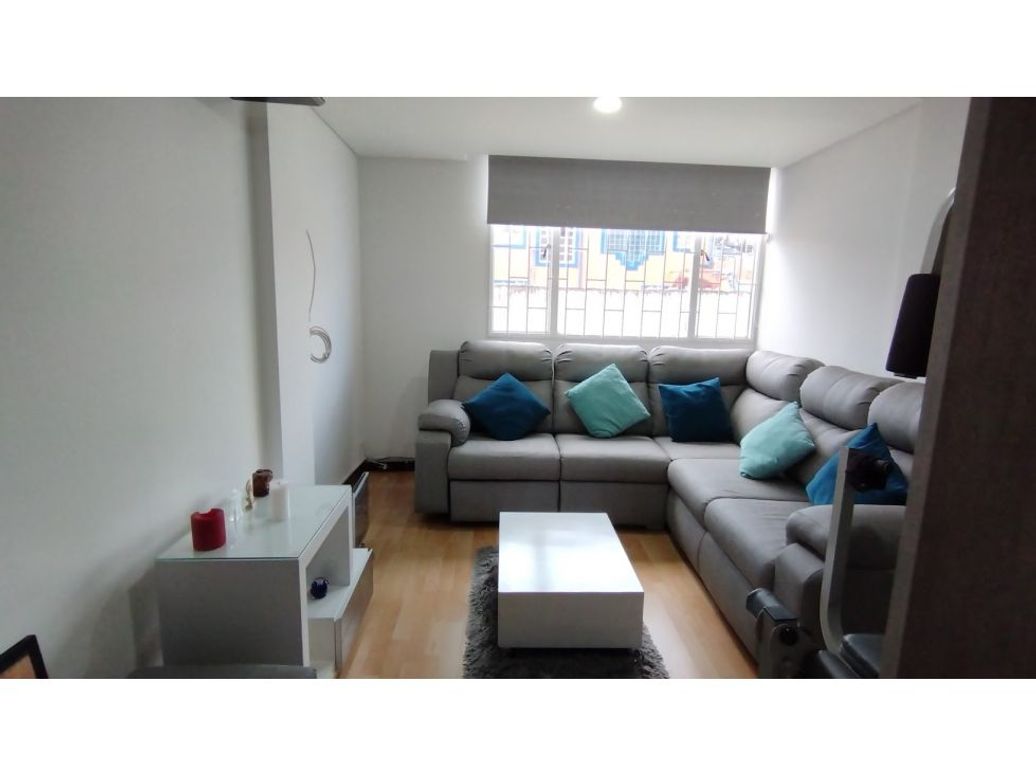 Apartamento de 3 alcobas en venta en Teusaquillo, Bogotá, 73 m² · foto 3 de 20