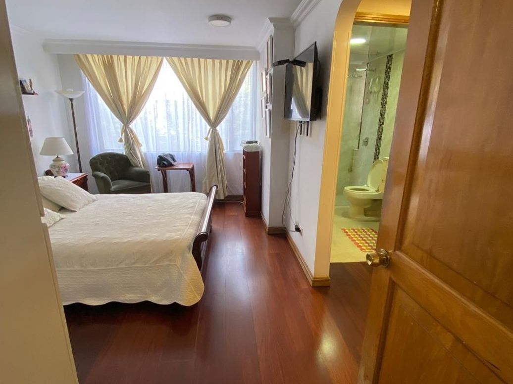 Apartamento de 3 alcobas en venta en Escuela De Infantería, Bogotá, 103 m² · foto 8 de 20