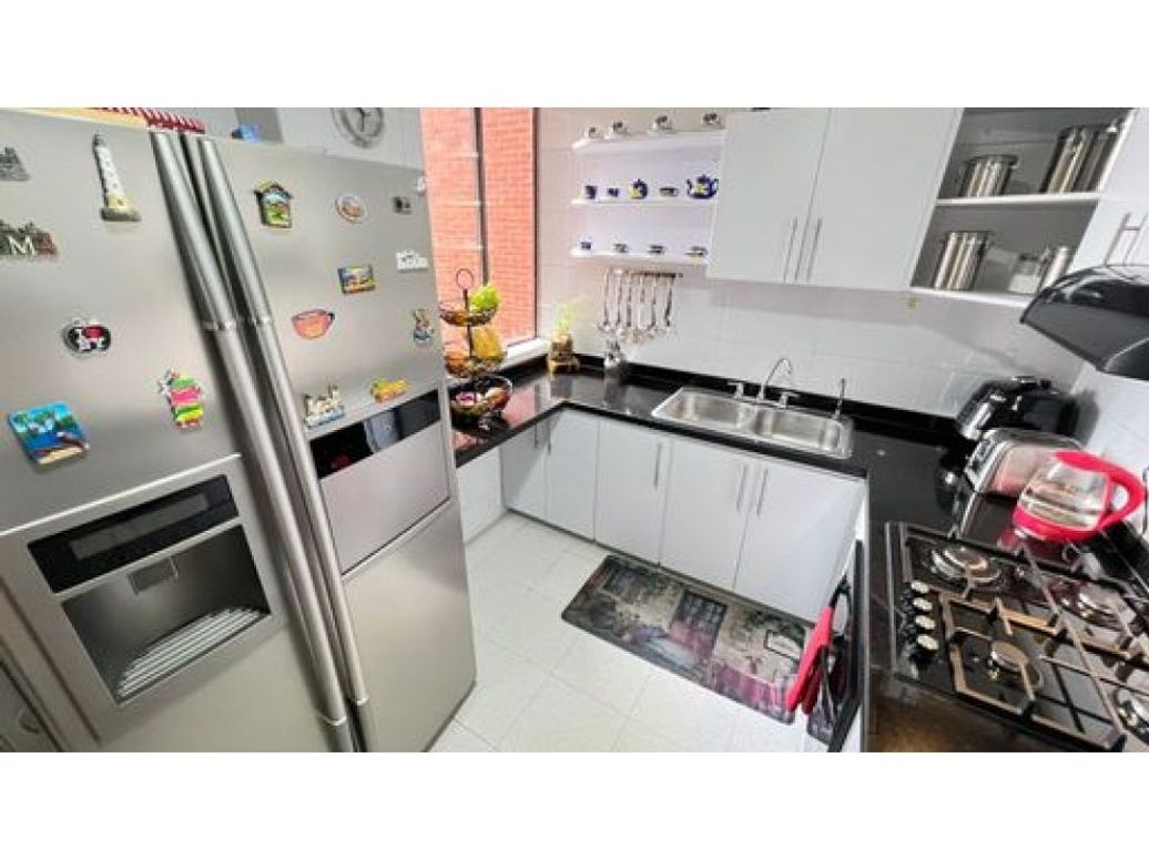 Apartamento de 3 alcobas en venta en Modelia, Bogotá, 106 m² · foto 3 de 20