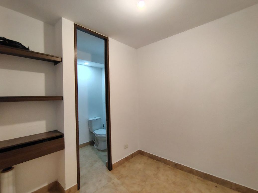 Apartamento de 3 alcobas en venta en El Dorado, Bogotá, 95 m² · foto 9 de 20