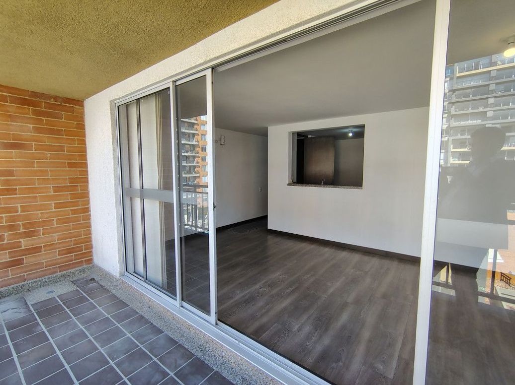 Apartamento de 3 alcobas en venta en El Dorado, Bogotá, 95 m² · foto 6 de 20