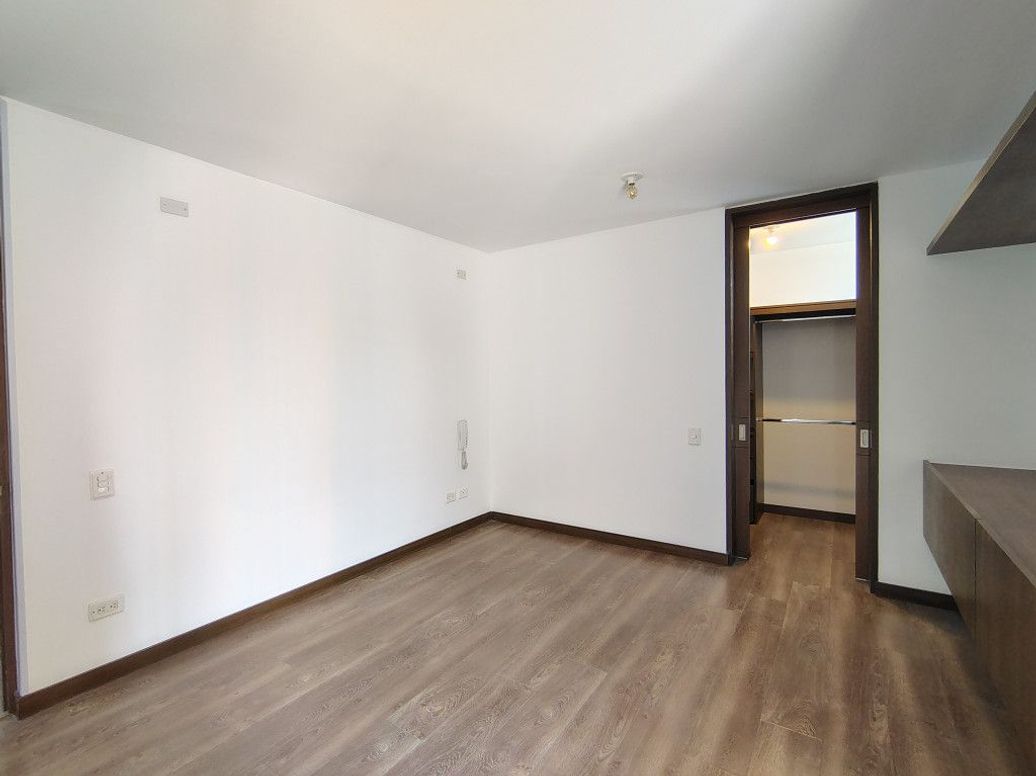Apartamento de 3 alcobas en venta en El Dorado, Bogotá, 95 m² · foto 14 de 20