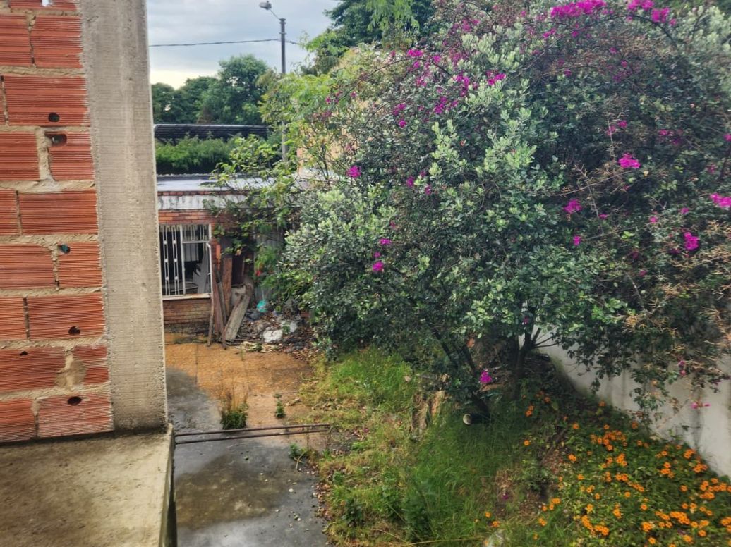 Casa de 4 alcobas en venta en Niza, Bogotá, 450 m² · foto 11 de 13