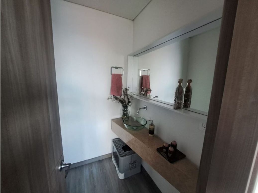 Apartamento de 3 alcobas en venta en Modelia, Bogotá, 108 m² · foto 8 de 16