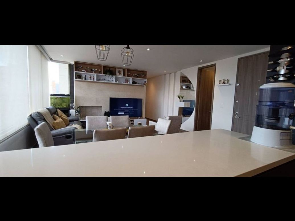 Apartamento de 3 alcobas en venta en Modelia, Bogotá, 108 m² · foto 2 de 16