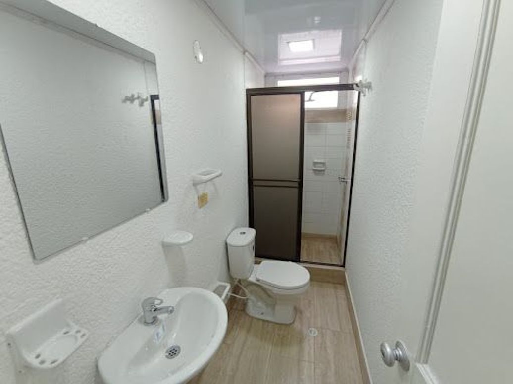 Casa de 4 alcobas en venta en Villas De Granada, Bogotá, 74 m² · foto 17 de 18