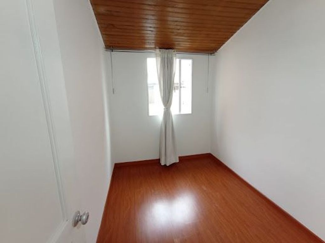 Casa de 4 alcobas en venta en Villas De Granada, Bogotá, 74 m² · foto 13 de 18