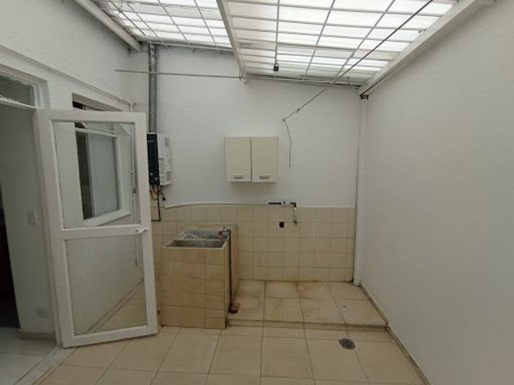 Casa de 4 alcobas en venta en Villas De Granada, Bogotá, 74 m² · foto 8 de 18
