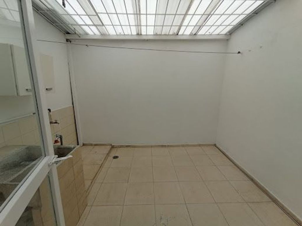Casa de 4 alcobas en venta en Villas De Granada, Bogotá, 74 m² · foto 7 de 18