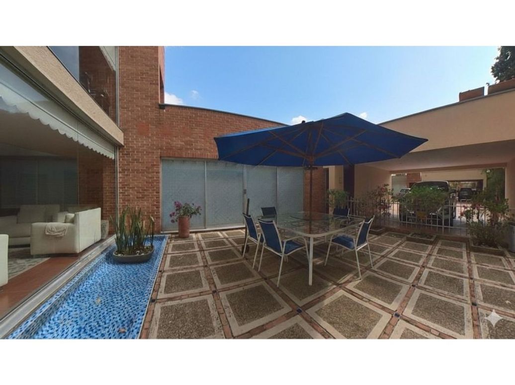 Casa de 3 alcobas en venta en Santa Margarita, Bogotá, 300 m² · foto 3 de 20