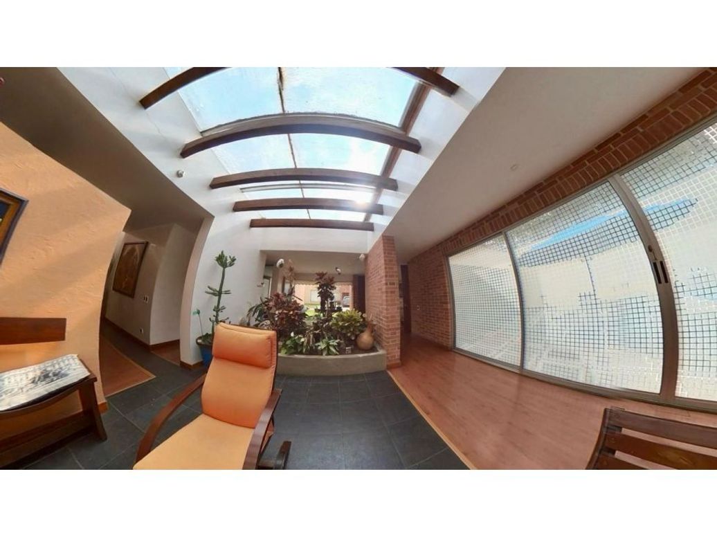Casa de 3 alcobas en venta en Santa Margarita, Bogotá, 300 m² · foto 8 de 20