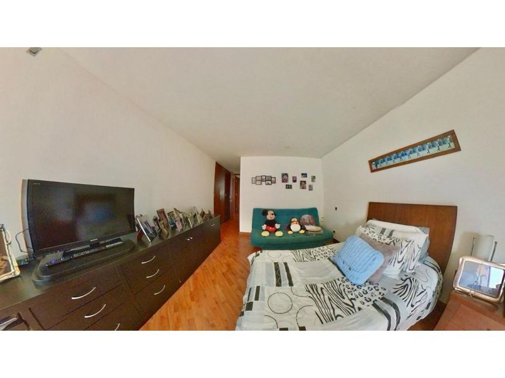 Casa de 3 alcobas en venta en Santa Margarita, Bogotá, 300 m² · foto 12 de 20