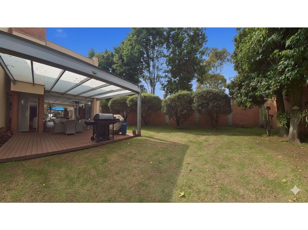 Casa de 3 alcobas en venta en Santa Margarita, Bogotá, 300 m² · foto 2 de 20