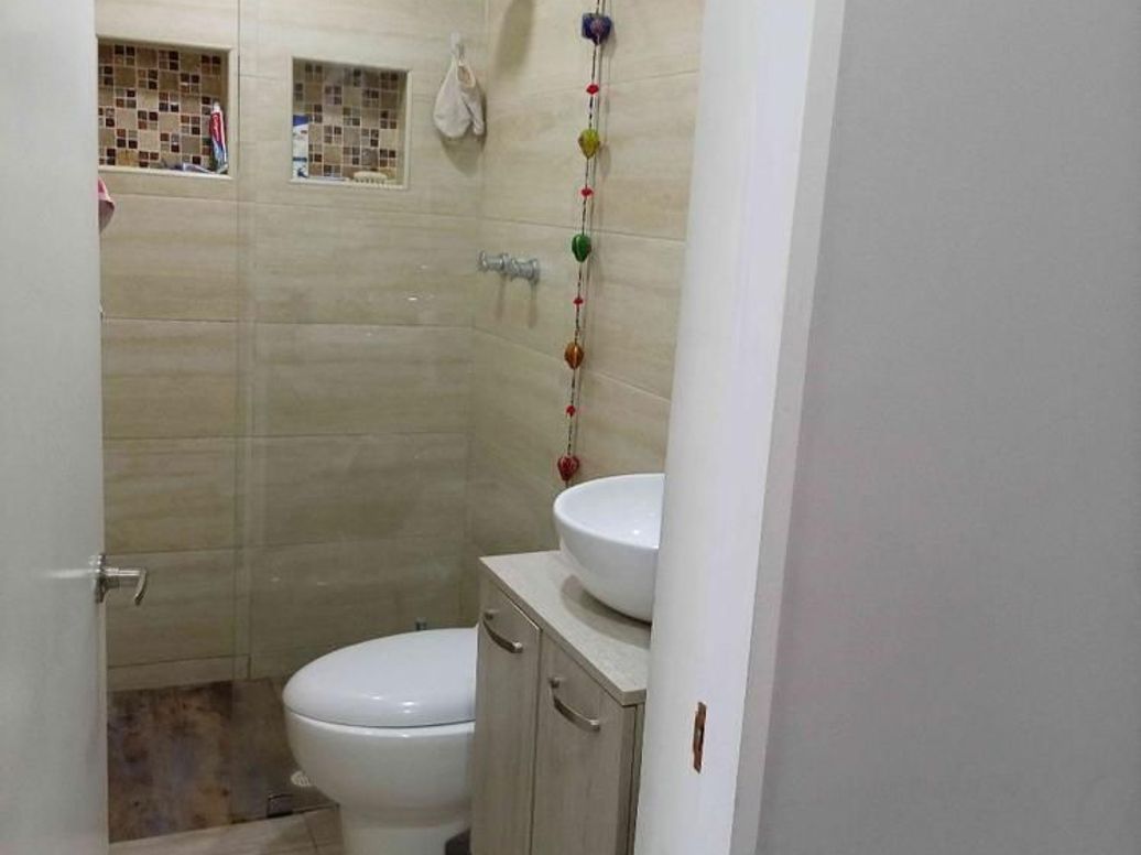 Casa de 4 alcobas en venta en San Joaquín, Bogotá, 148 m² · foto 4 de 20