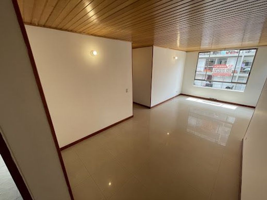 Apartamento de 3 alcobas en venta en Cedritos, Bogotá, 80 m² · foto 2 de 19