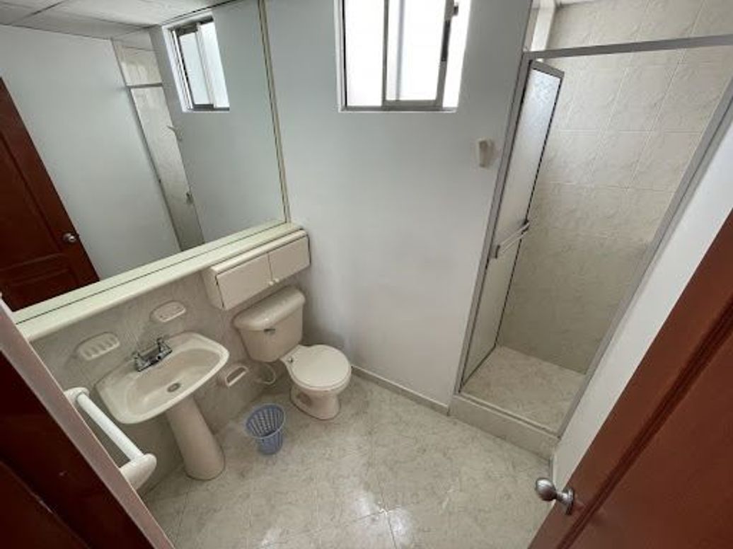 Apartamento de 3 alcobas en venta en Cedritos, Bogotá, 80 m² · foto 10 de 19
