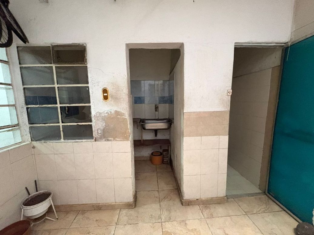Casa de 10 alcobas en venta en Abraham Lincoln, Bogotá, 296 m² · foto 7 de 20