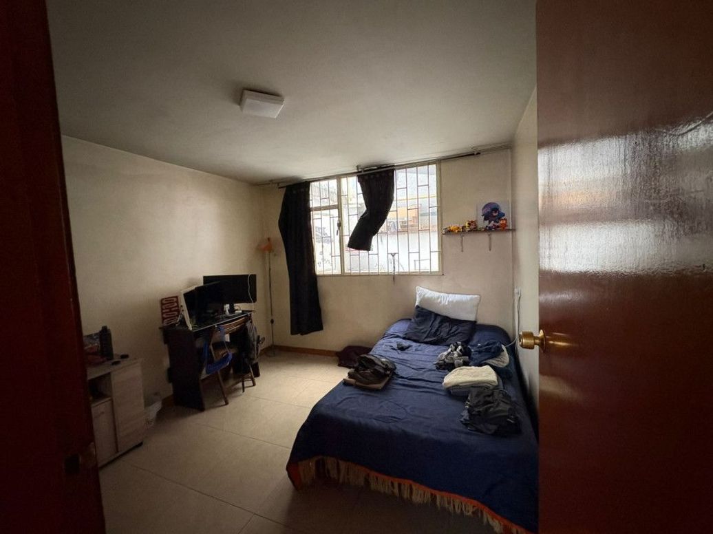 Casa de 10 alcobas en venta en Abraham Lincoln, Bogotá, 296 m² · foto 19 de 20