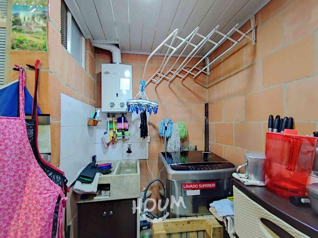 Apartamento de 3 alcobas en venta en Gualoche, Bogotá, 49 m² · foto 7 de 20