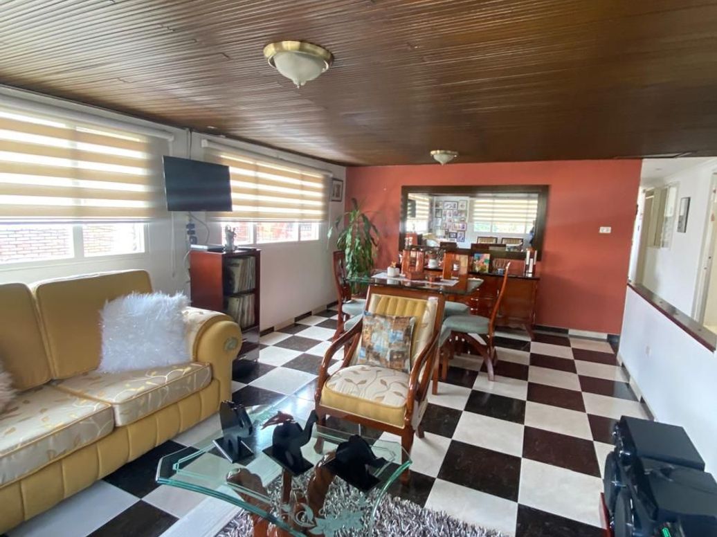 Apartamento de 3 alcobas en venta en Paloblanco, Bogotá, 49 m² · foto 2 de 16
